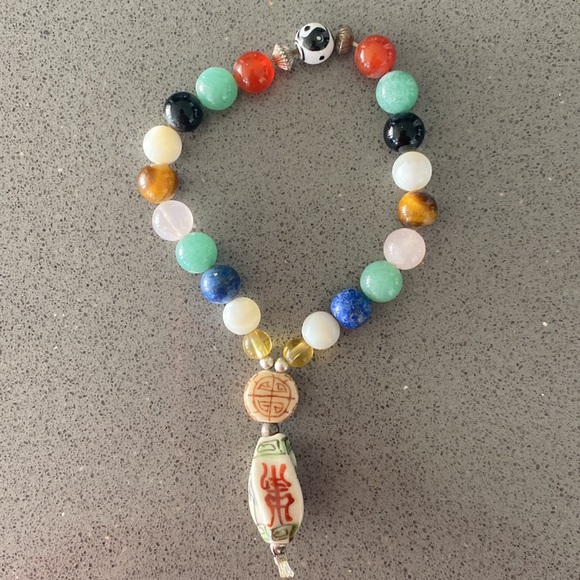 Multi- Stone Gemstone Crystal Beaded Stretch Bracelet - Picture 5 of 9